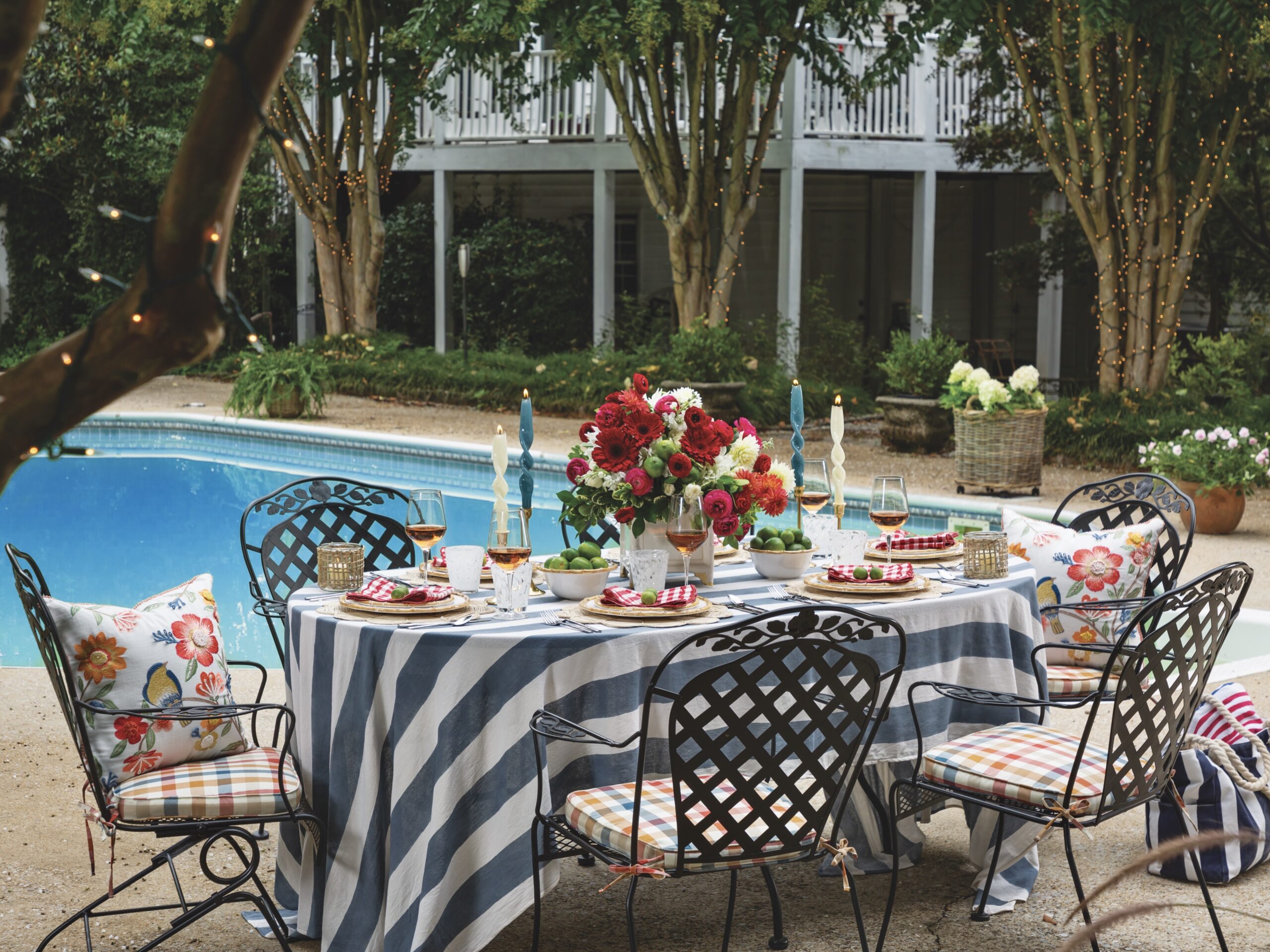 Poolside tablescape