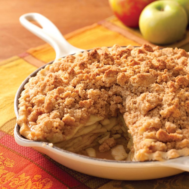 Skillet Apple and Walnut Crumble Pie