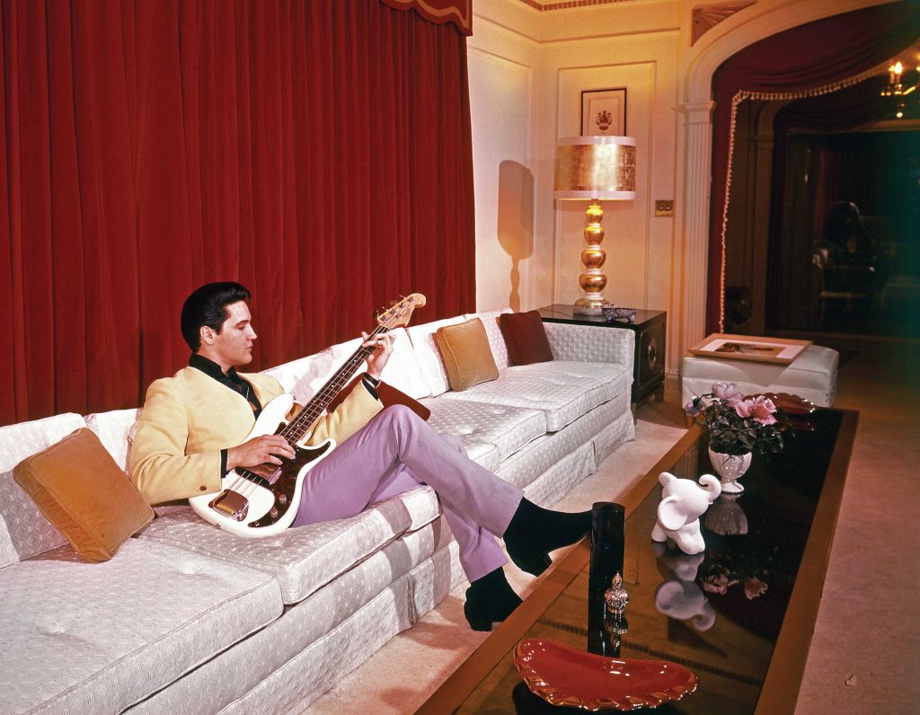 Elvislivingroom