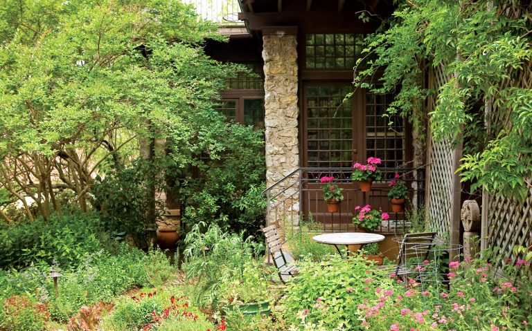 Outdoor Living - Southern Lady Magazine