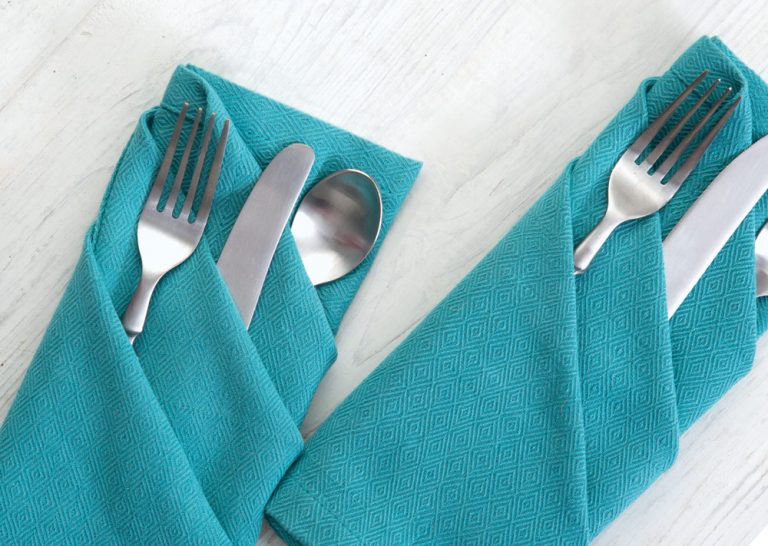 pocket napkin fold - Southern Lady Magazine