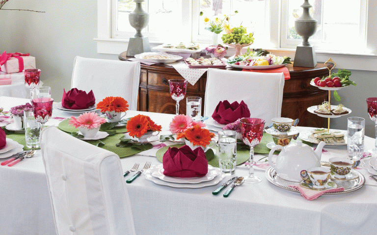 Water Lily Napkin Fold How-To