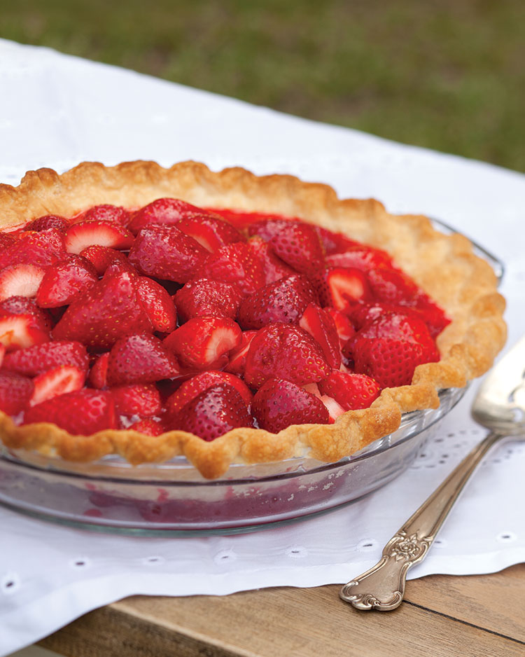 Fresh Strawberry Pie Recipe - Southern Lady Magazine