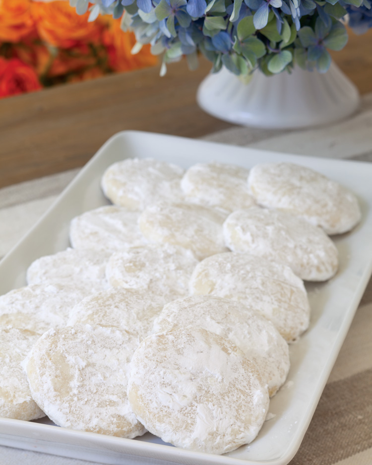 A picture of Lemon Cooler cookies
