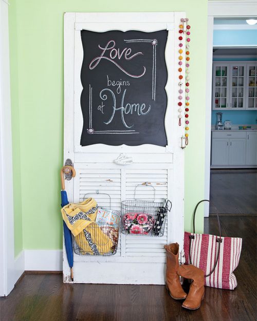 Fresh Look: Repurposed Screen Door - Southern Lady Magazine