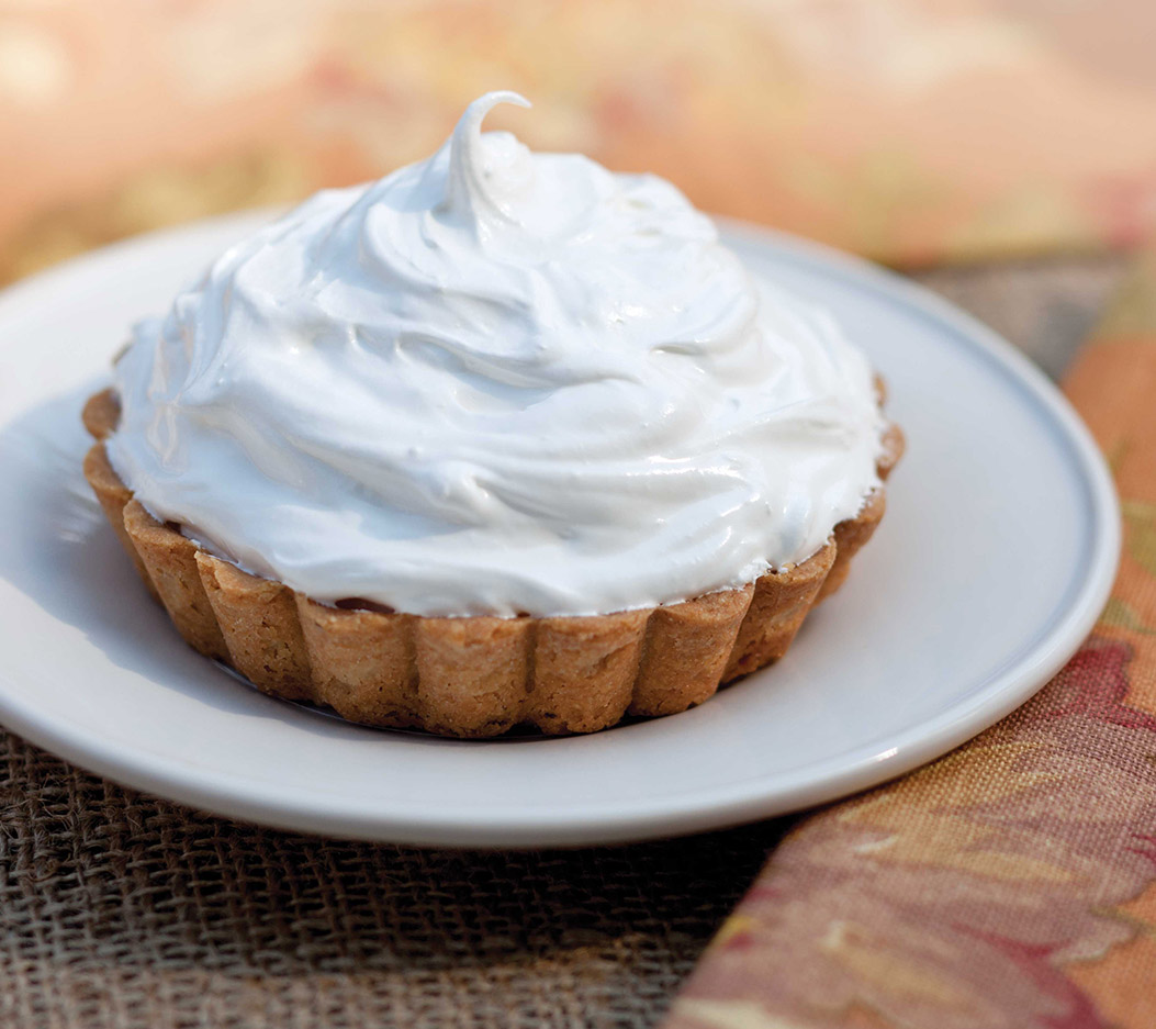 Chocolate Cream Pie - 7 Seasonal Desserts for Fall