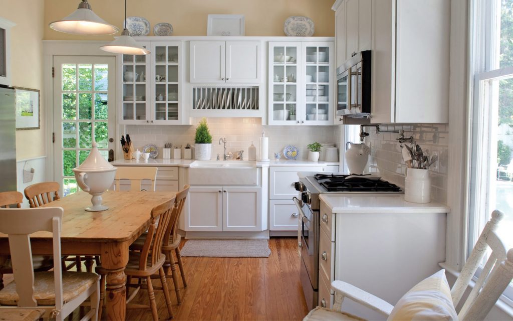 10 of Our Favorite White Kitchens