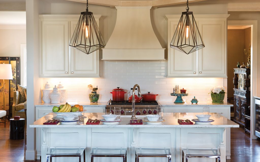 10 of Our Favorite White Kitchens