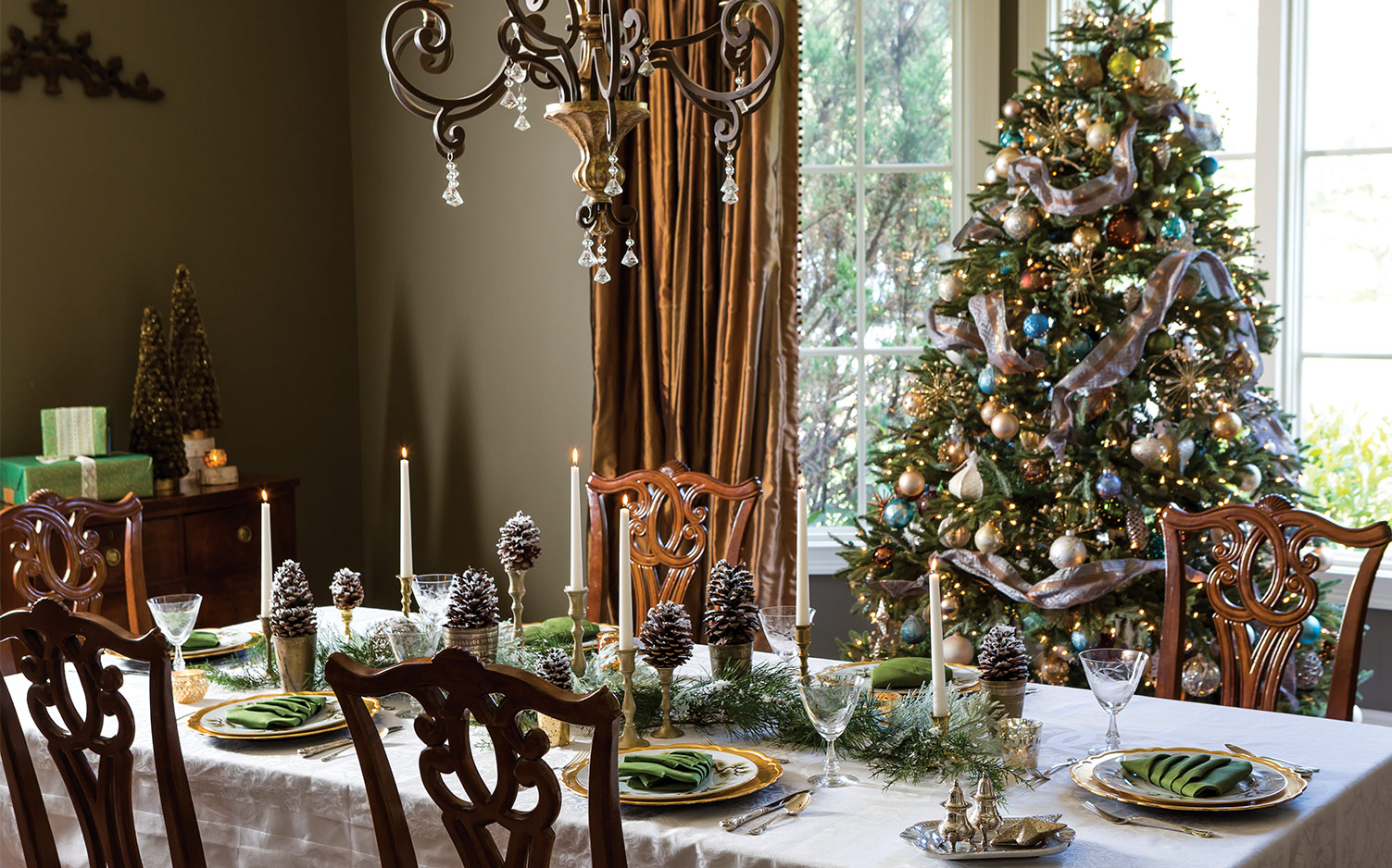 Holidays 2017 Issue Preview