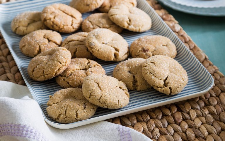 Sorghum Spice Cookies