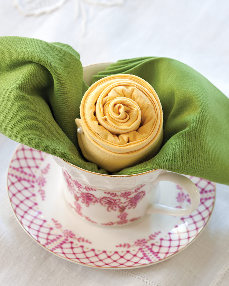 8 of Our Favorite Entertaining Touches for Spring