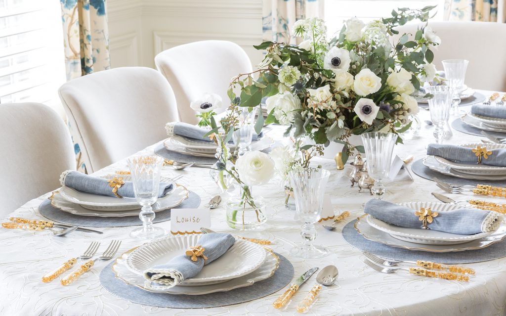 A blue-and-white New Year's table setting