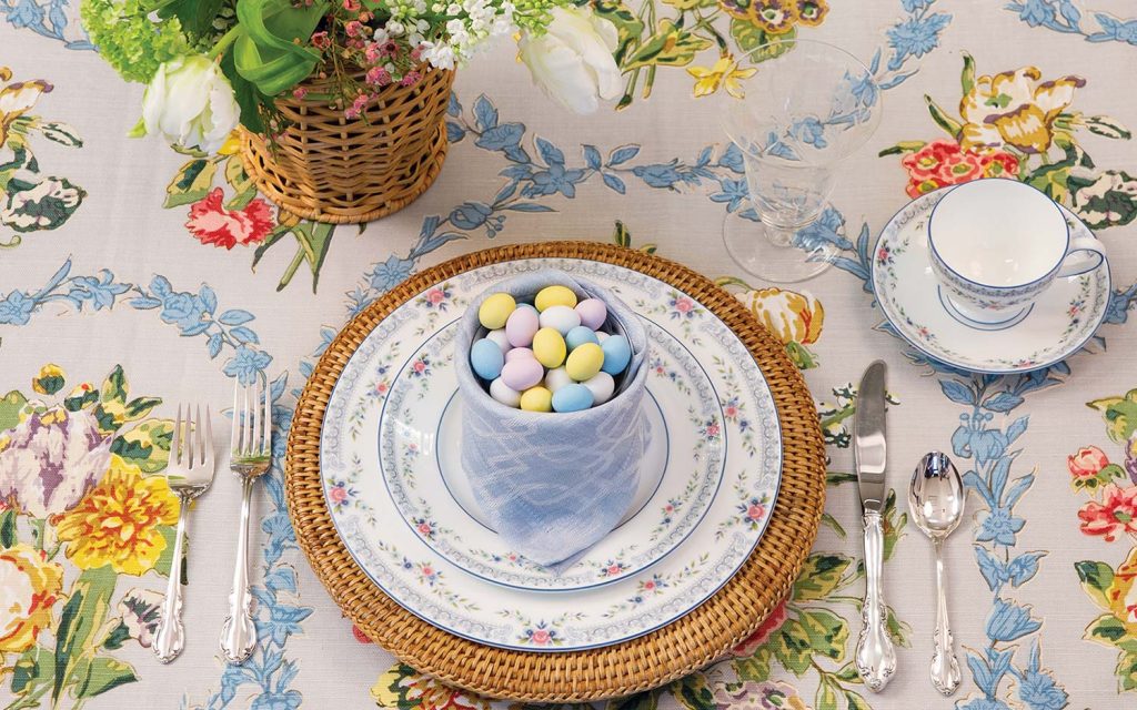 Basket of Goodies Napkin Fold Video Tutorial