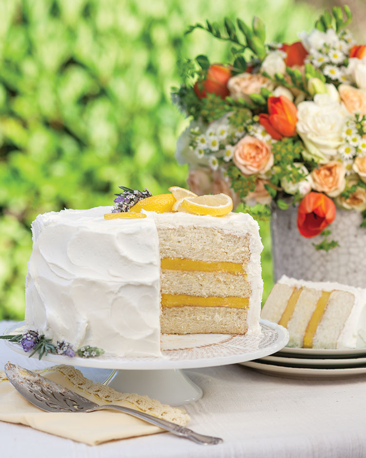 7. Dreamy Lemon Cake with Limoncello Frosting