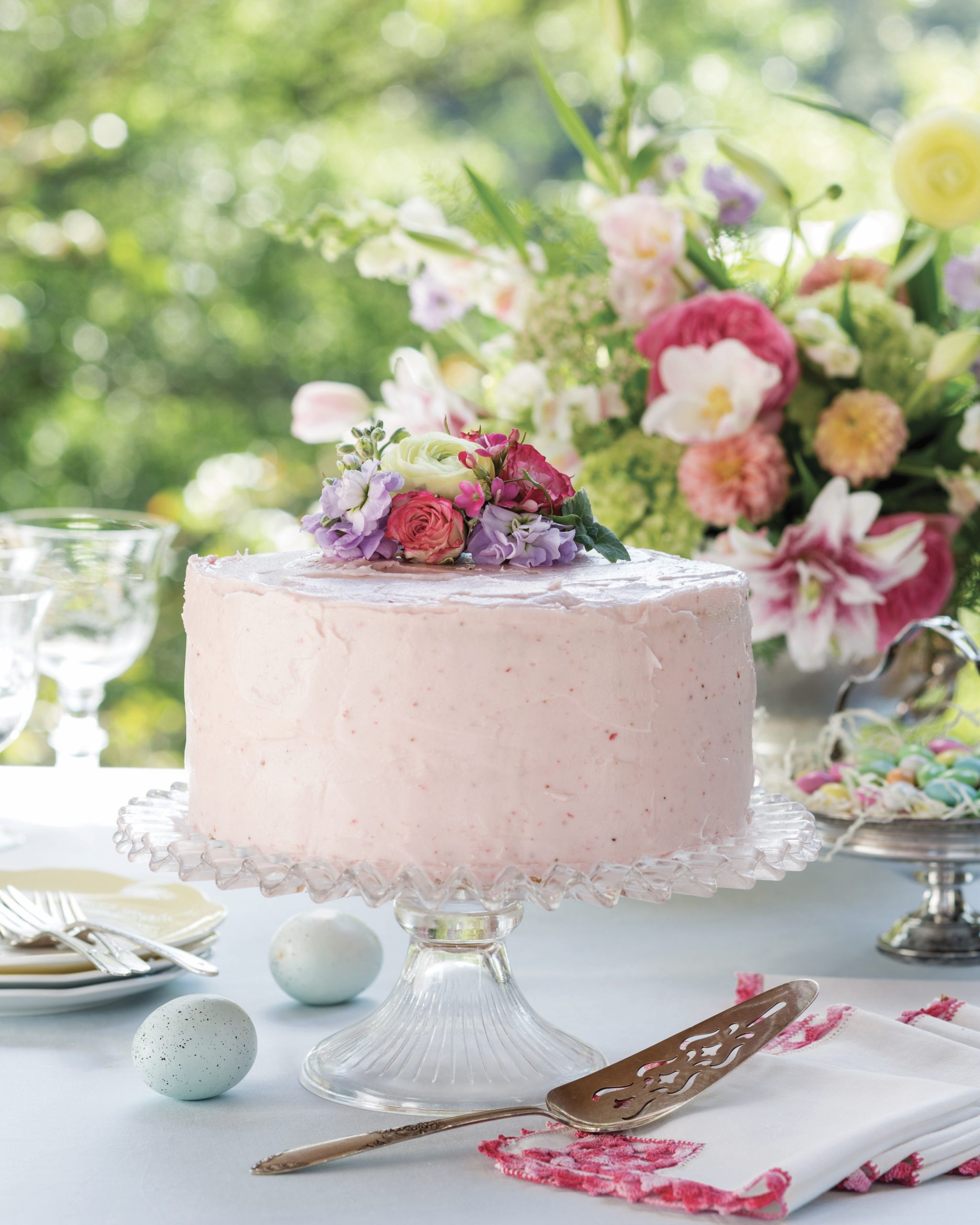 Springtime Strawberry Cake with flowers