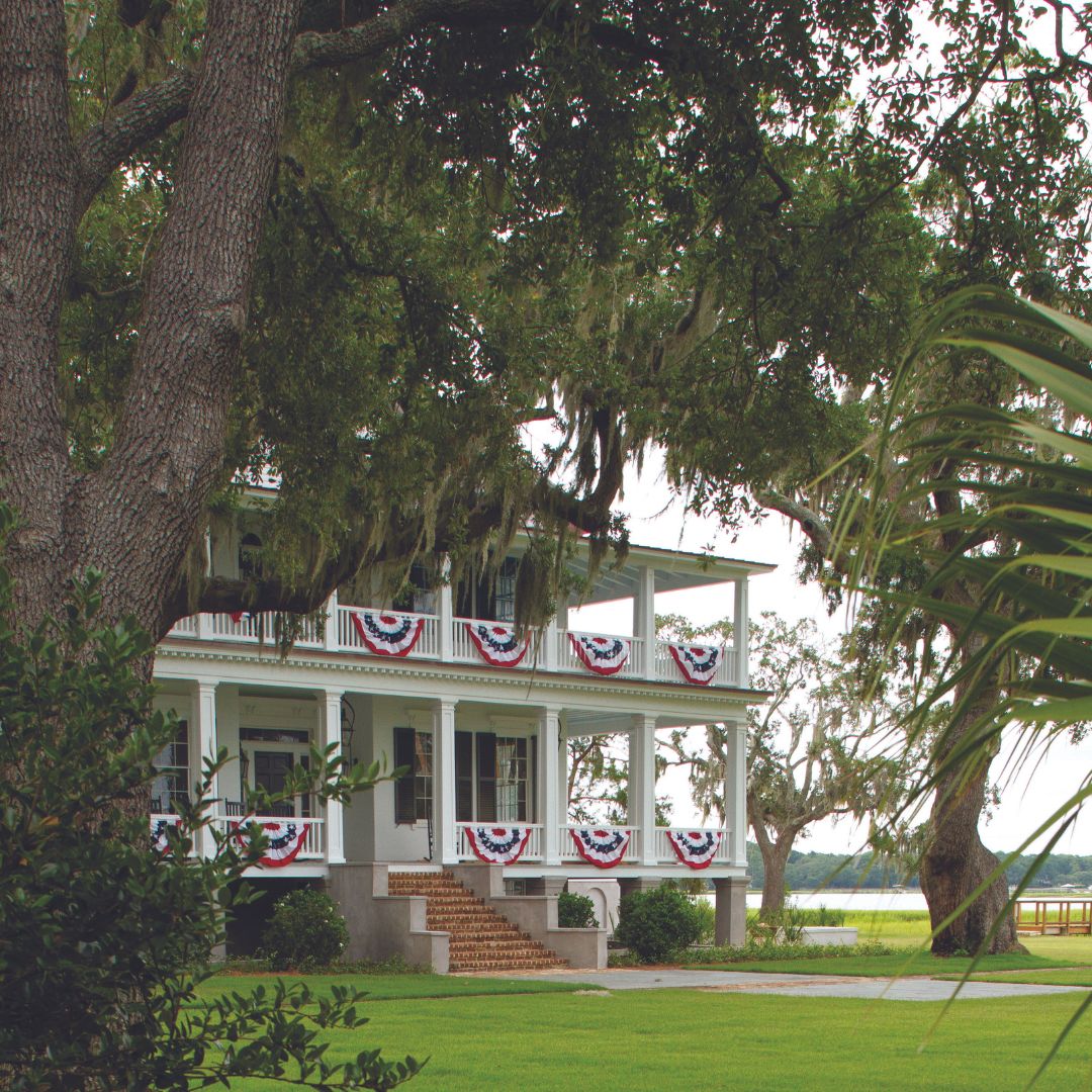 Home and trees in Beaufort, SC