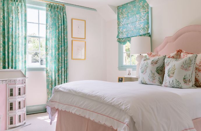 Girly bedroom with turquoise draperies