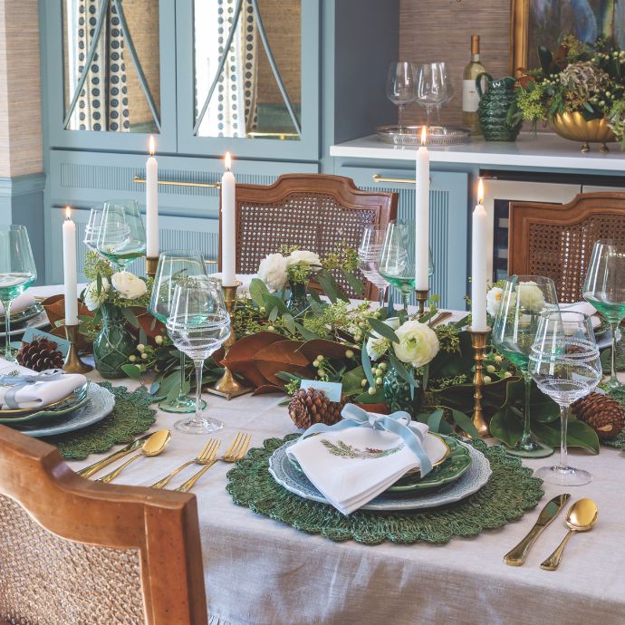 Blue, green, and white tablescape