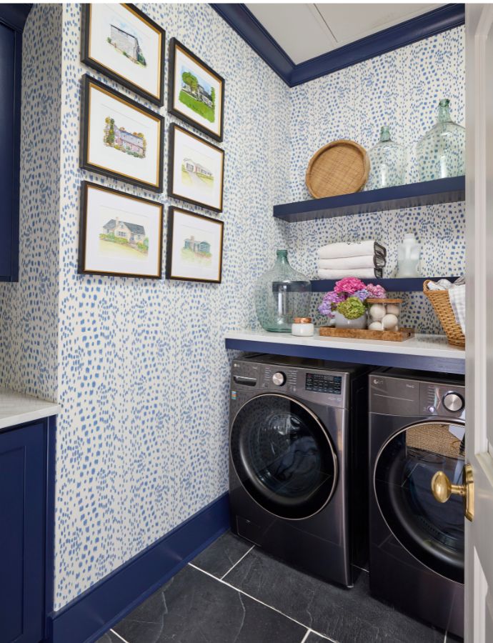 Laundry room with blue dotted wallpaper