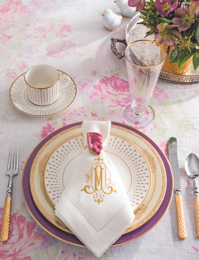 Fuchsia and cream-and-gold place setting