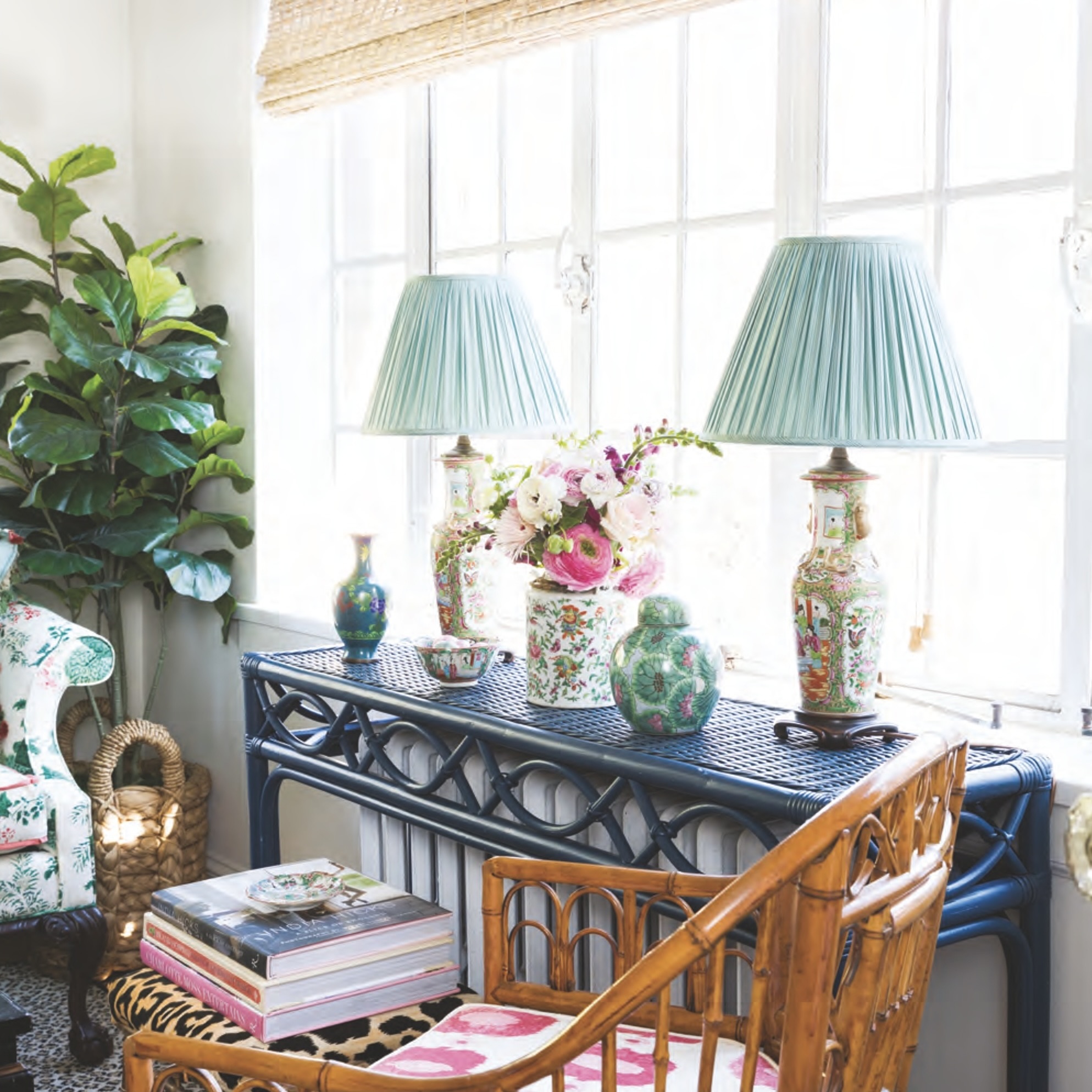 A sunroom vignette with matching lamps