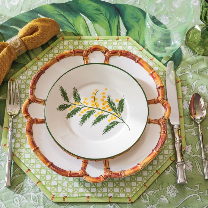 Tropical motif place setting