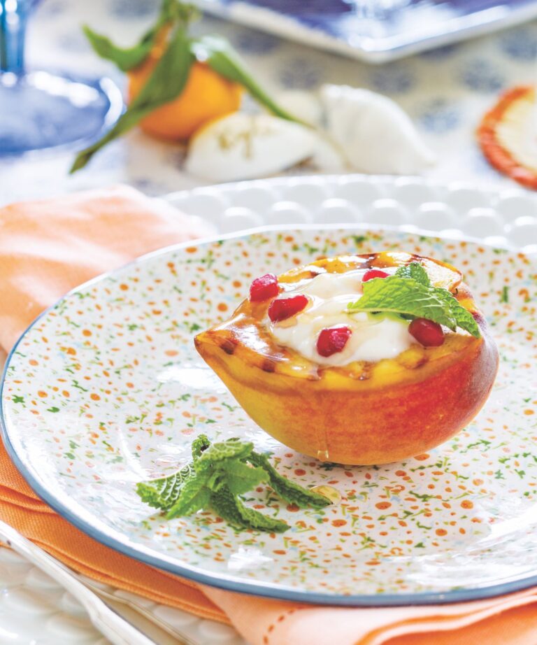 Grilled Peaches with Greek Yogurt and Honey