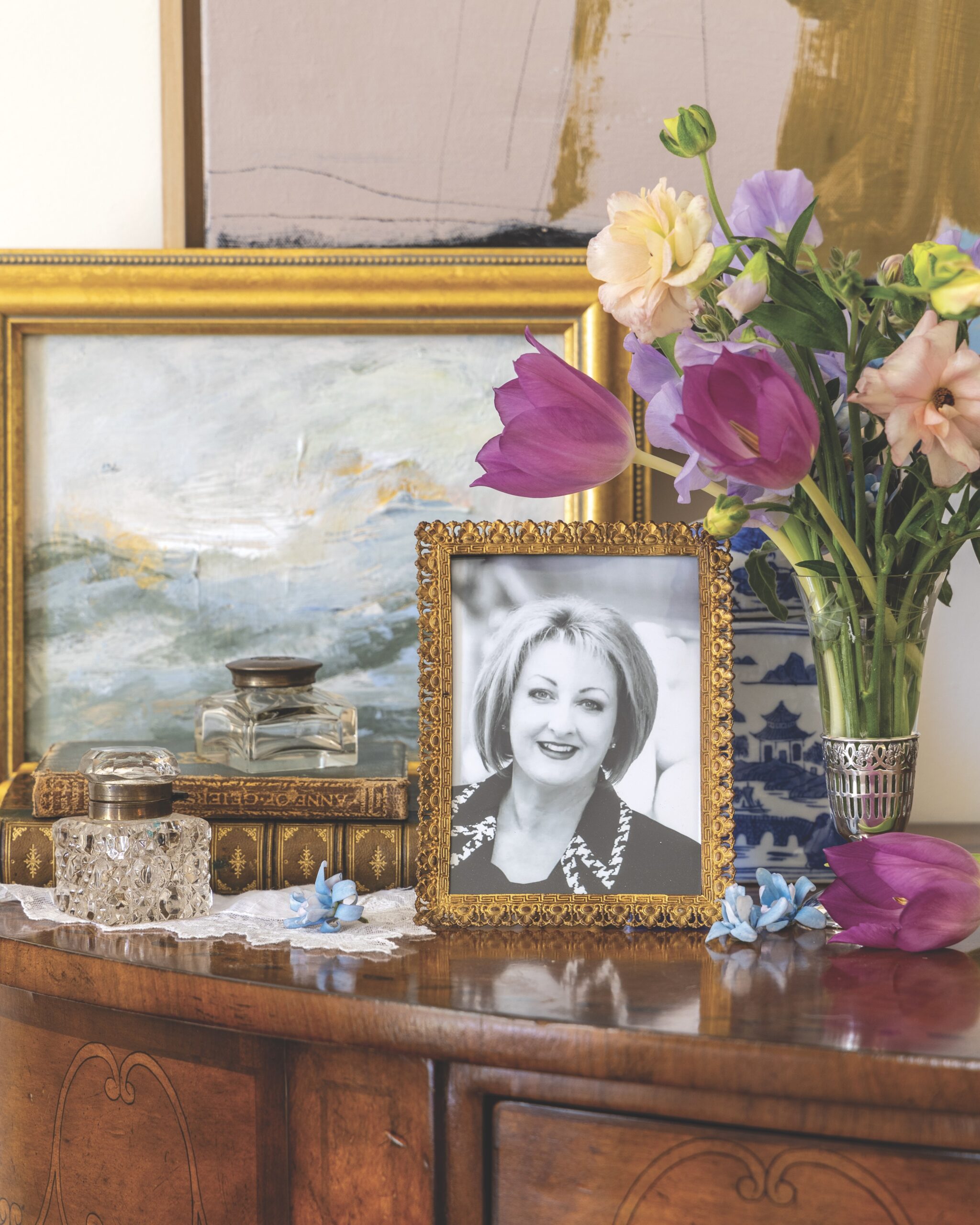 Phyllis Hoffman DePiano's photo in a gold frame