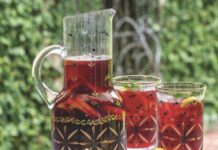 Tinto de Verano Tinto de Verano in a pitcher and glasses