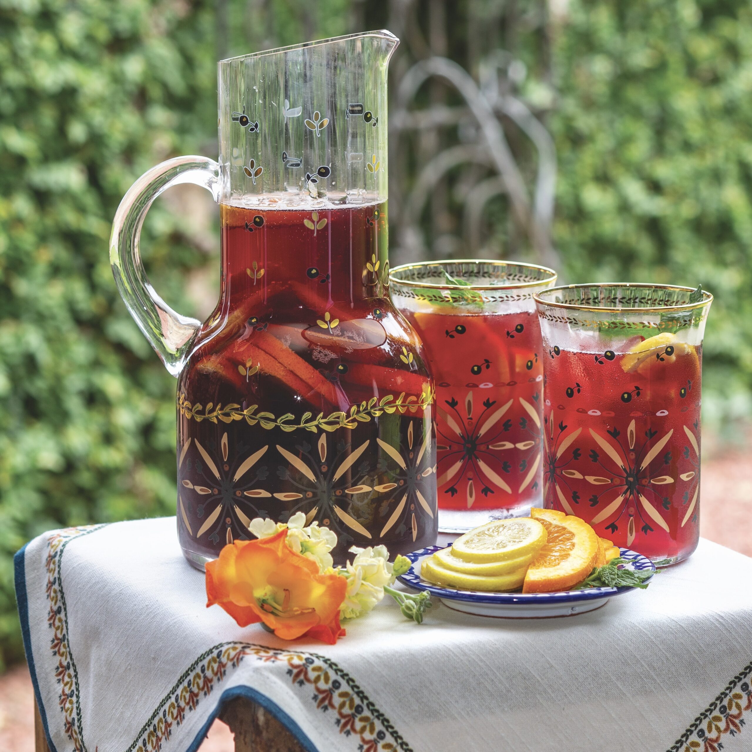 Tinto de Verano drink in a pitcher and glasses