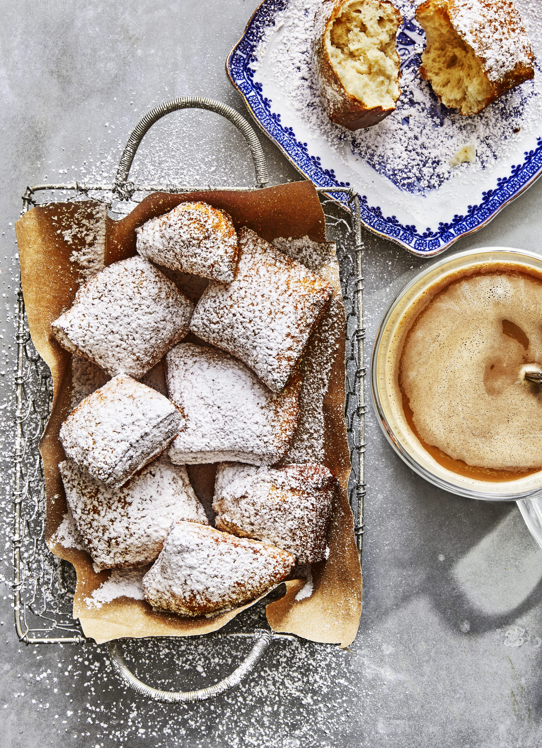 Beignets in a plan.