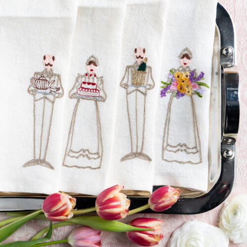 Embroidered Napkin Set
