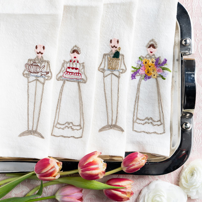 Embroidered Napkin Set