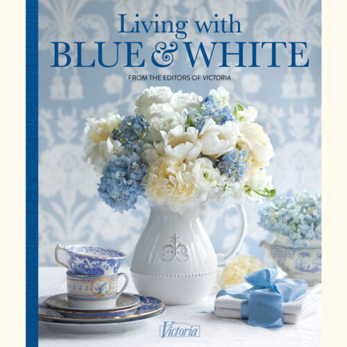Living with Blue and White cover